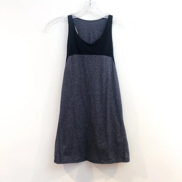 Lululemon Black Athleisure Open Back Perforated Casual Racerback Tank Top 6 - Picture 2 of 9